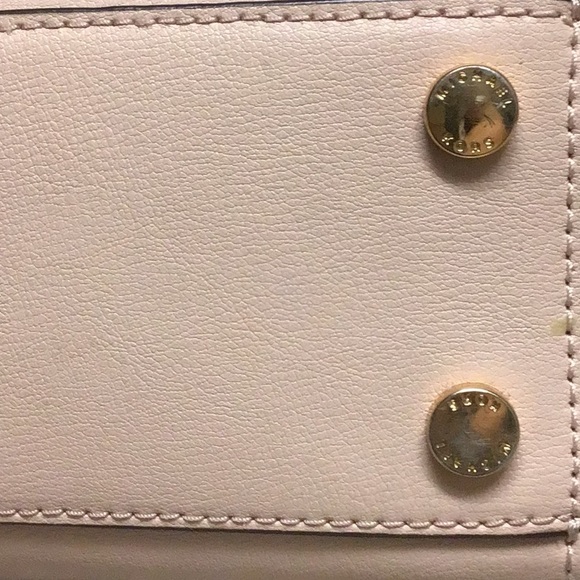 Michael Kors Ellis Studded Crossbody Bag🌸🌷🌸 - Picture 11 of 14